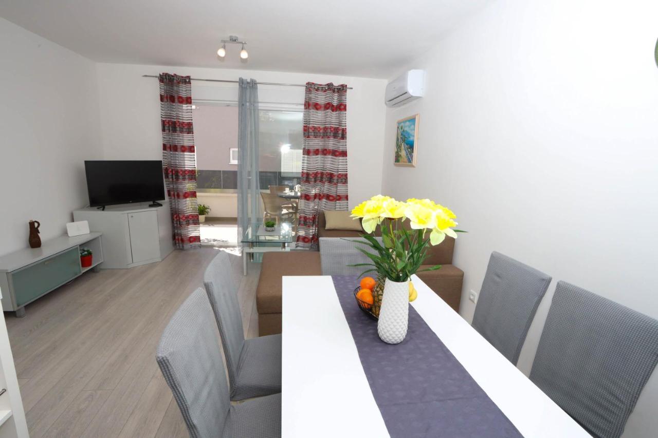 Apartman Petra Makarska Exterior photo