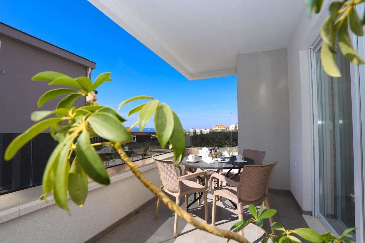 Apartman Petra Makarska Exterior photo