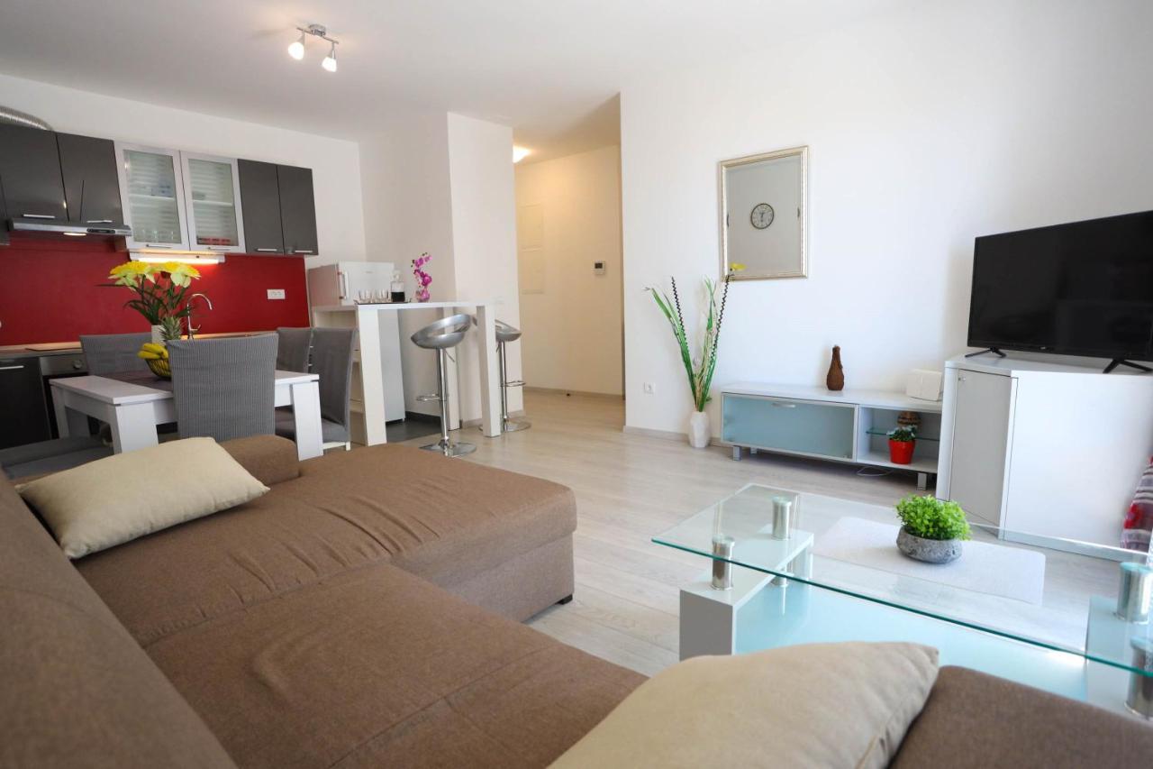 Apartman Petra Makarska Exterior photo
